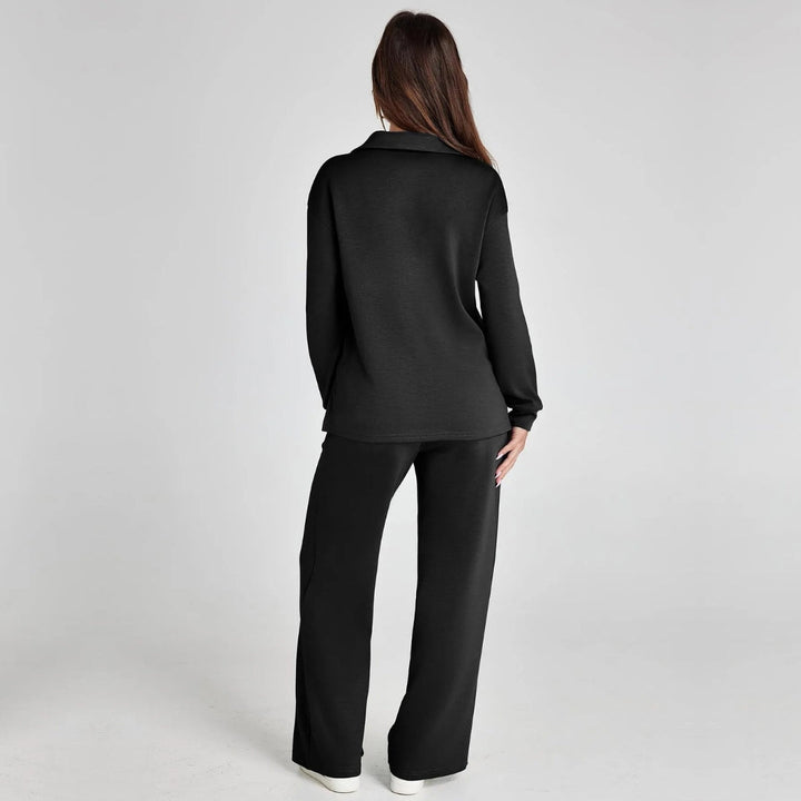 Loungewearset dam med V-ringad sweatshirt och vida mjukisbyxor