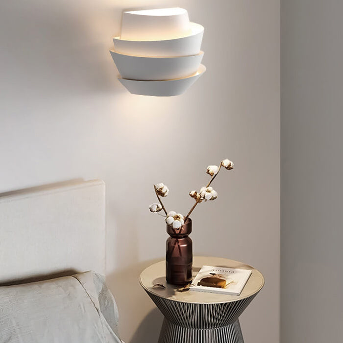Skandinavisk vägglampa med dubbla ljuspunkter - NordGlow