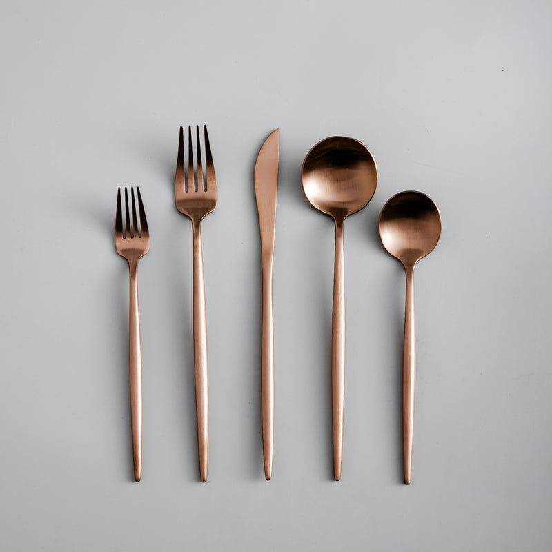 Minimalistiskt bestick för moderna bord - PureSet