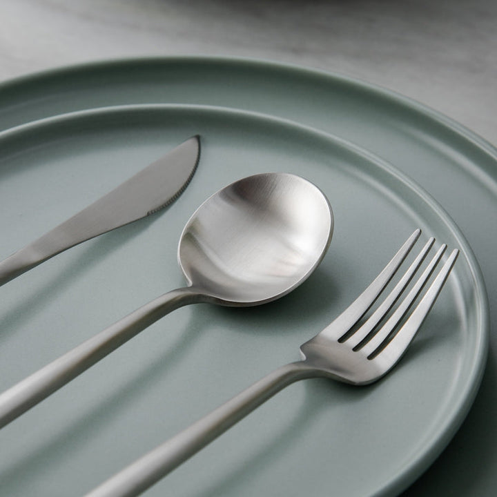Minimalistiskt bestick för moderna bord - PureSet