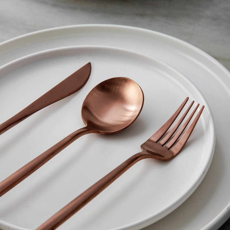 Minimalistiskt bestick för moderna bord - PureSet