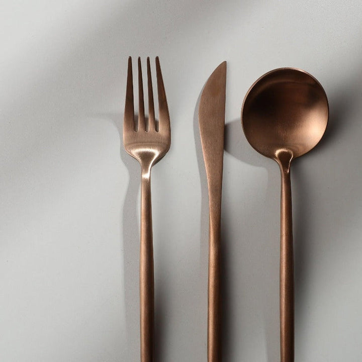 Minimalistiskt bestick för moderna bord - PureSet