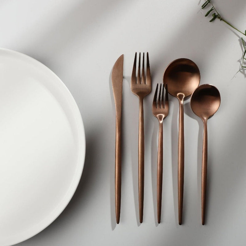 Minimalistiskt bestick för moderna bord - PureSet