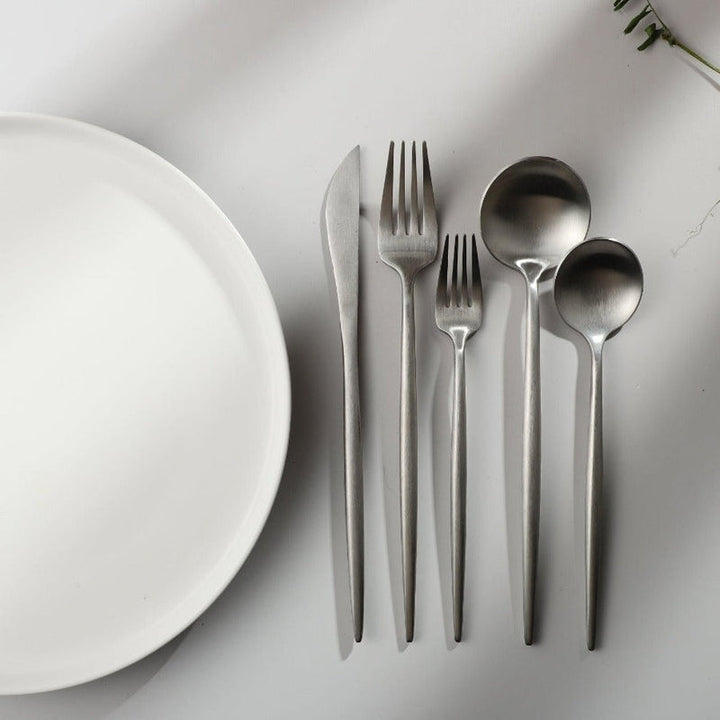 Minimalistiskt bestick för moderna bord - PureSet