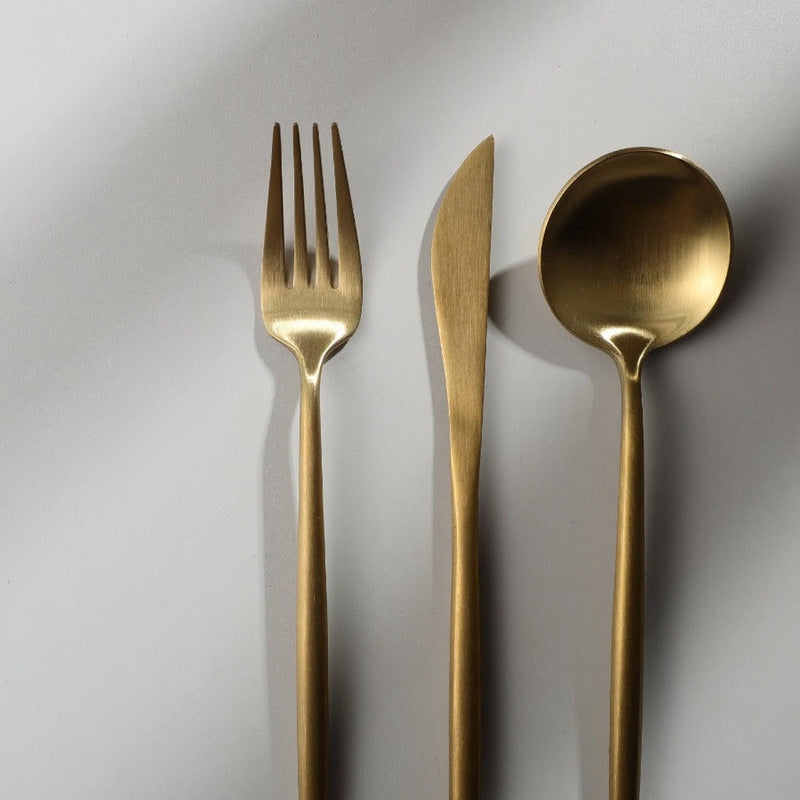 Minimalistiskt bestick för moderna bord - PureSet