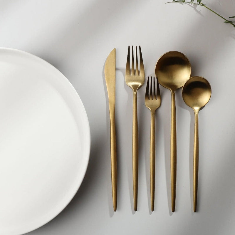 Minimalistiskt bestick för moderna bord - PureSet