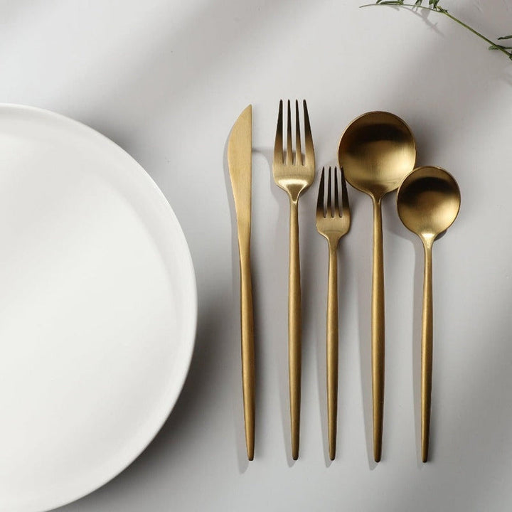 Minimalistiskt bestick för moderna bord - PureSet