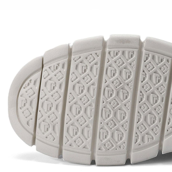 Andningsaktiva och extra sköna sneakers för herr i minimalistisk design – Elias
