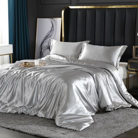 Lyxigt sängkläder i silke/satin (4 delar) - SilkSleep