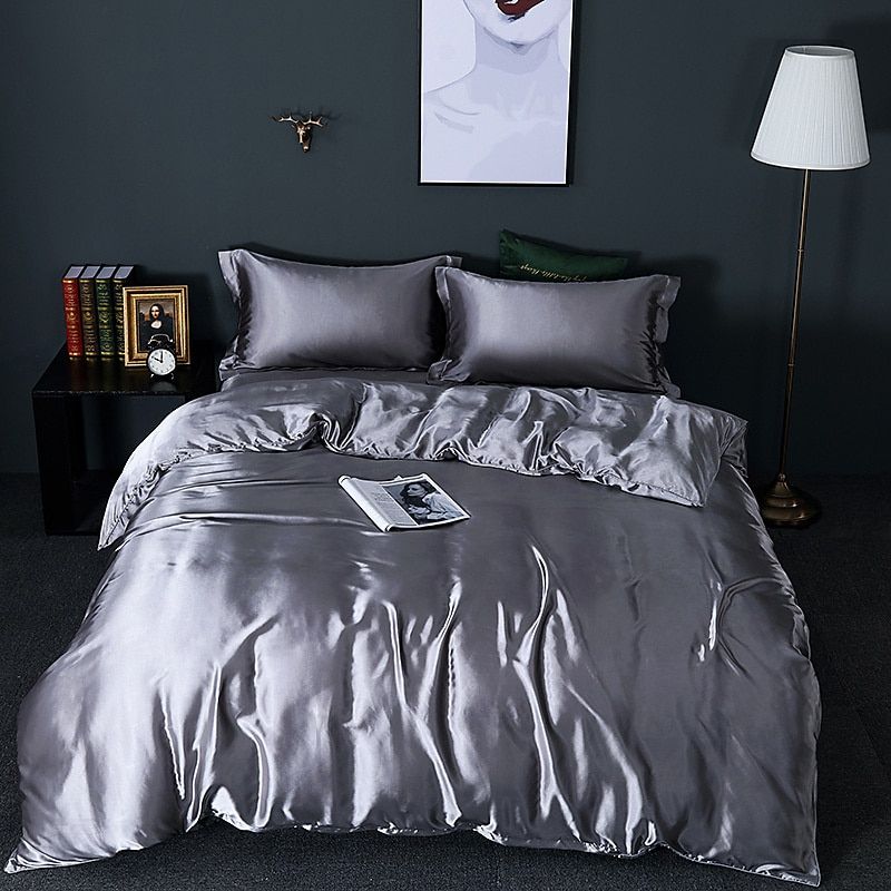 Lyxigt sängkläder i silke/satin (4 delar) - SilkSleep