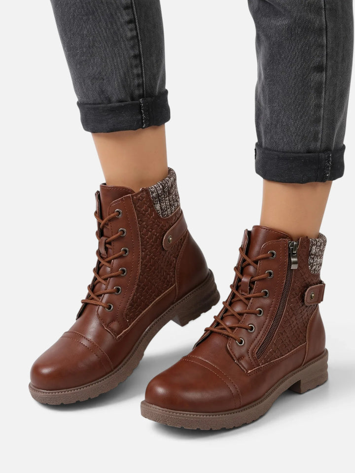 Snörboots i läder med stickad krage för dam