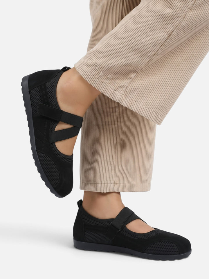 Sneakerina-ballerinaskor i mesh med korsade remmar för dam