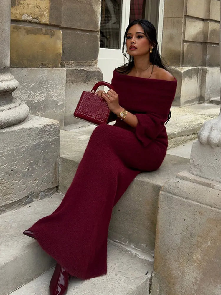 Eloah - Off-shoulder plisserad stickad maxiklänning