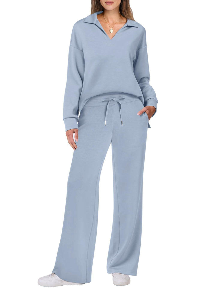 Loungewearset dam med V-ringad sweatshirt och vida mjukisbyxor